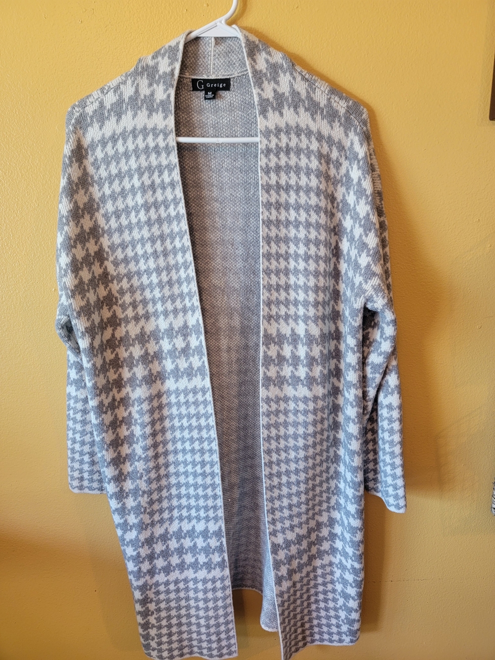 Gracia Gray & White Houndstooth Open Cardigan Sweater